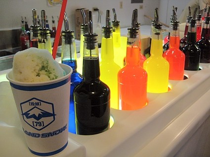 shave ice at Island Snow - Kailua Beach - photo Copyright 2009 TasteOdyssey.com Shave Ice at Island Snow - Kailua Beach, Oahu
